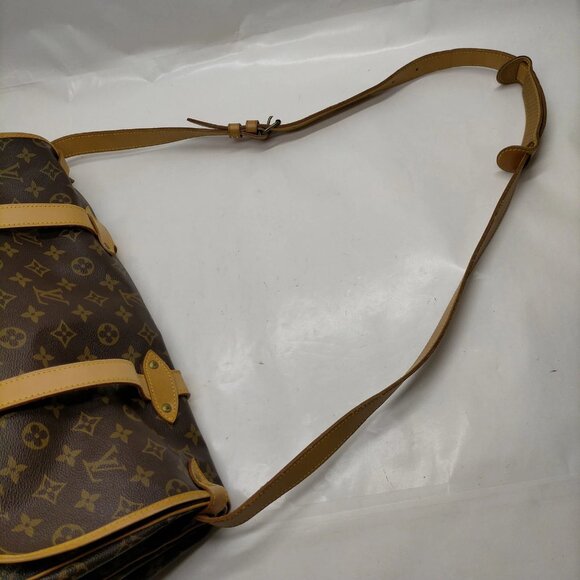 Louis Vuitton Saumur 43 Brown Monogram Shoulder Bag mon895-101525